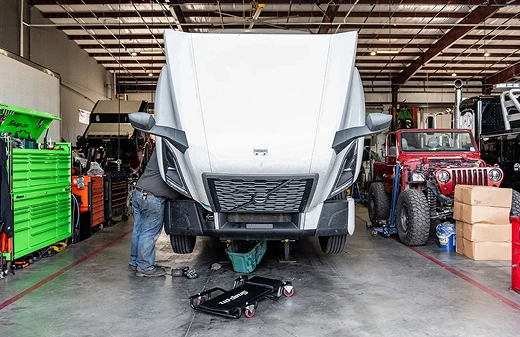 Truck Repair Shop